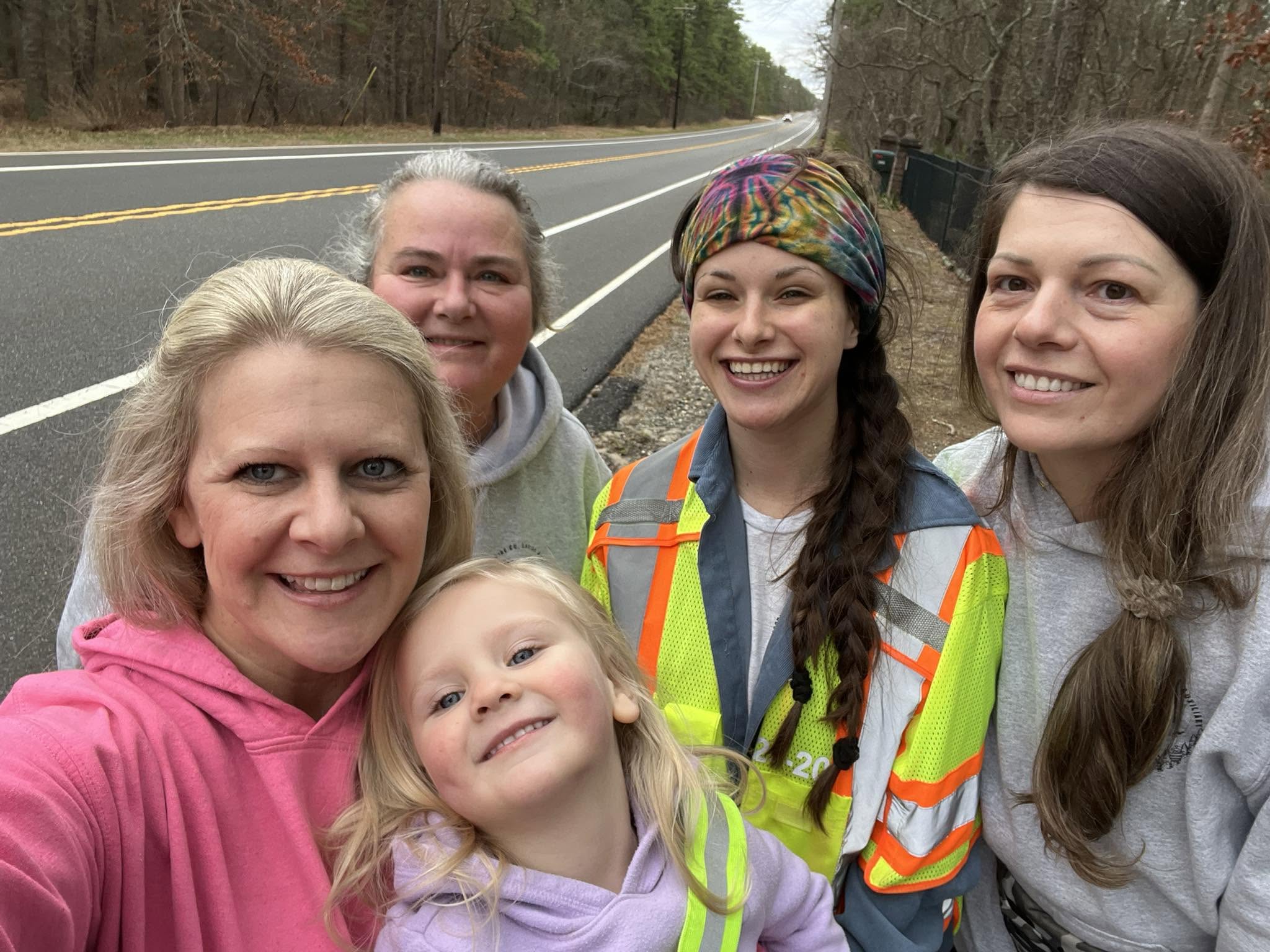 Ladies Auxiliary roadside support volunteers